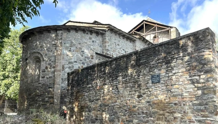 Iglesia Parroquial De Nuestra Senora De La Asuncion Iglesia - Villanueva de Valdueza