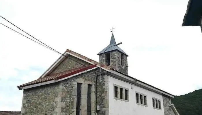 Iglesia Parroquial de San Cristóbal (La Uña) - Acebedo