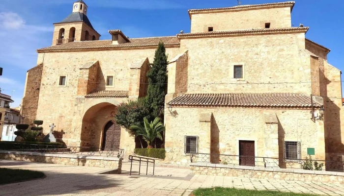 Iglesia Parroquial De San Juan Bautista -  Iglesia Catolica - Pozuelo de Calatrava
