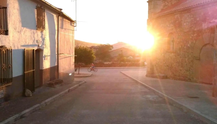Iglesia Parroquial De San Pedro Apostol Cerca De Mi - Aldeanueva de la Sierra