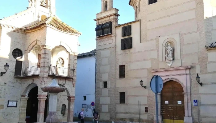 Iglesia Parroquial De Santiago Apostol Comentarios - Antequera