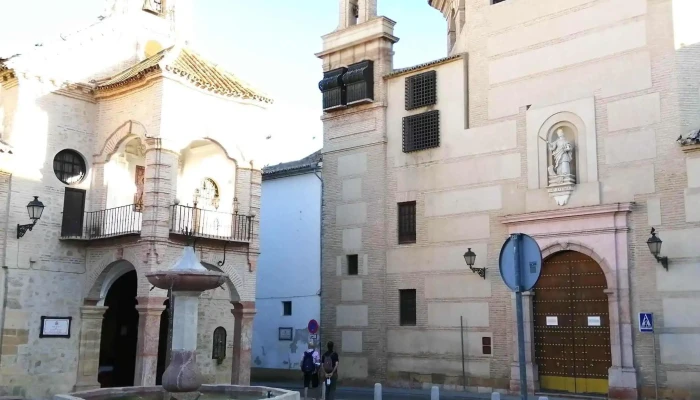 Iglesia Parroquial De Santiago Apostol Direccion - Antequera