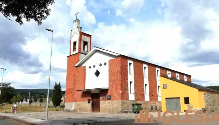 Iglesia Parroquial De Vinales Del Propietario - Noceda