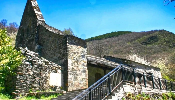 Iglesia San Juan Bautista -  Tejedo De Ancares - Tejedo de Ancares