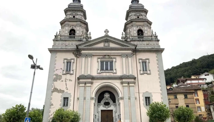 Iglesia San Juan -  Iglesia Catolica - Mieres