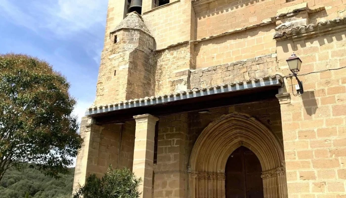 Iglesia San Miguel Arcangel -  Abierto Ahora - Eraul