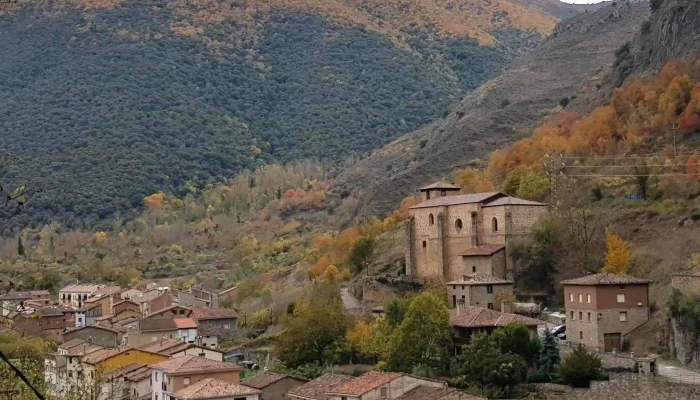 Iglesia San Pedro -  Donde - anguiano