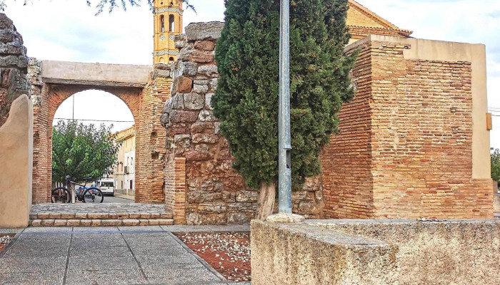 Iglesia Santa Engracia -  Precios - Osera de Ebro