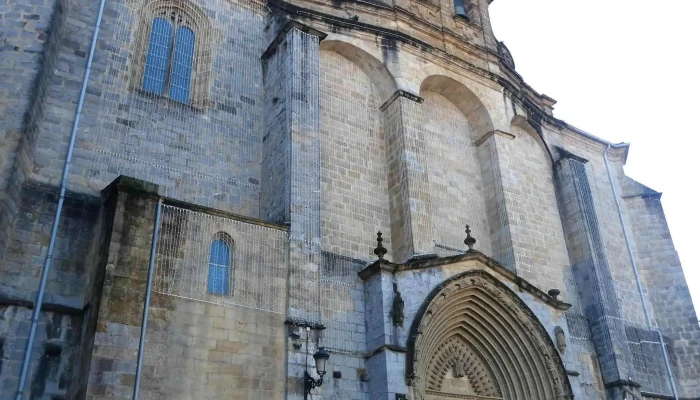 Iglesia Santa Maria De La Asuncion Numero - guernica