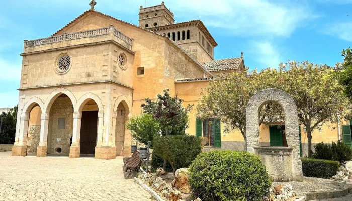 Iglesia Virgen De Atotxa -  Parroquia - Ariany