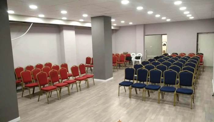 Ncc Barcelona Oasis Center -  Iglesia Pentecostal - Barcelona
