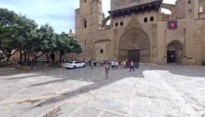 Obispado De Huesca -  Visitantes - Huesca