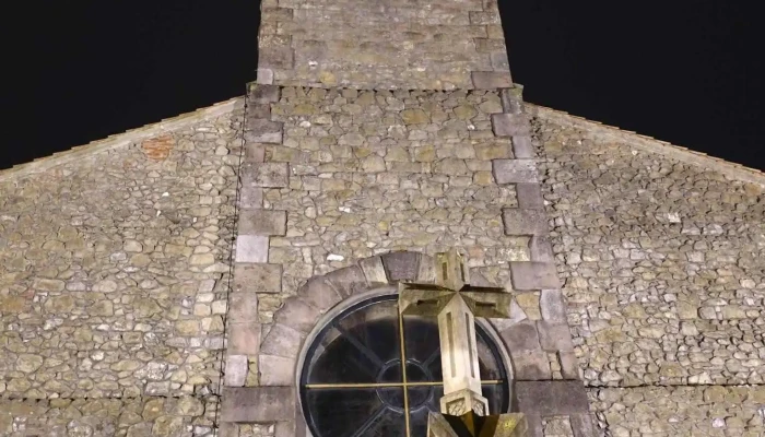 Parroquia De La Santa Cruz -  Iglesia Catolica - Santa Cruz de Bezana