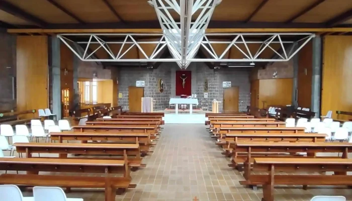 Parroquia De Los Santos Apostoles Iglesia Catolica - Oviedo