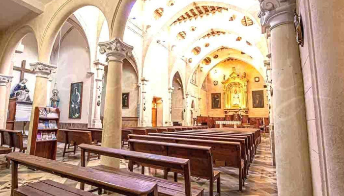 Parroquia De Ntra Sra De La Font De Deu I Sant Bernat Iglesia - Palma