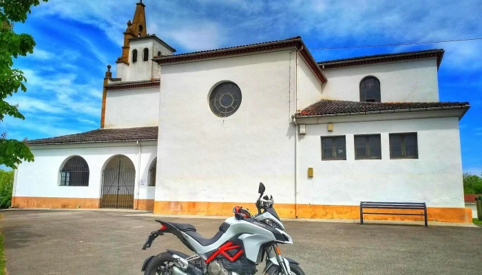 Parroquia de San Cosme de Bobes - Bobes