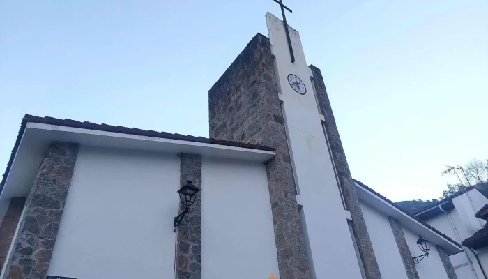 Parroquia De San Julian De Belmonte Parroquia - Belmonte