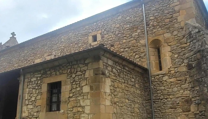 Parroquia De San Justo Y San Pastor -  Cerca De Mi - Caviedes