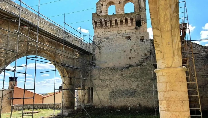 Parroquia de San Pedro - Tiedra