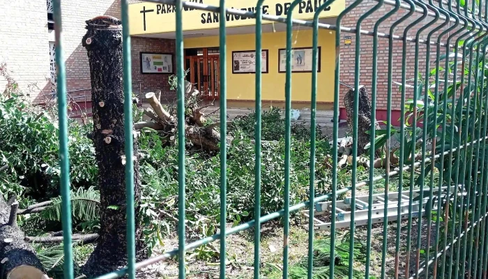 Parroquia De San Vicente De Paul Comentario 1 - Cádiz