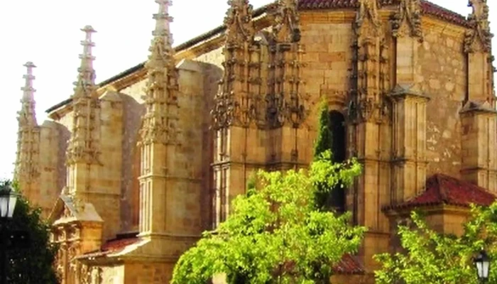 Parroquia De Sancti -  Spiritus Opiniones - Salamanca