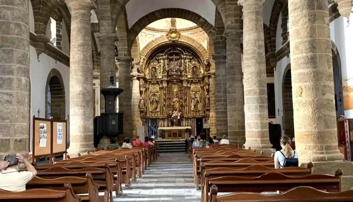 Parroquia De Santa Cruz Catedral Vieja De Cadiz Catedral - Cádiz