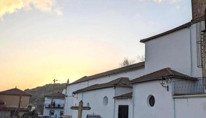 Parroquia De Santa Lucia Martir Donde - Frailes