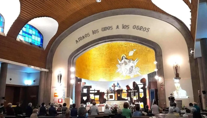 Parroquia De Santa Teresa De Jesus Iglesia - Barakaldo