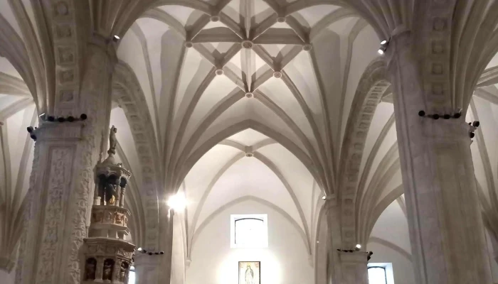Parroquia De Santo Domingo De Silos -  Videos - Pinto