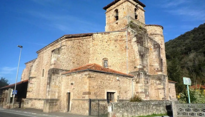 Parroquia De Treceno Santa Maria La Mayor Iglesia Catolica - Treceño