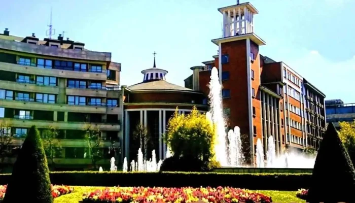 Parroquia del Corazón de María - Oviedo