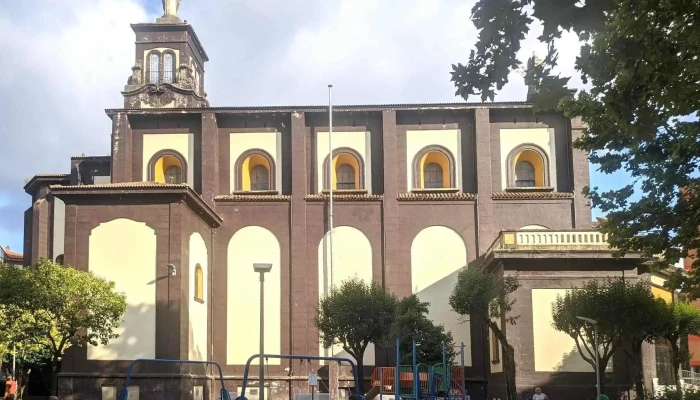 Parroquia Del Sagrado Corazon De Jesus Iglesia - Barakaldo
