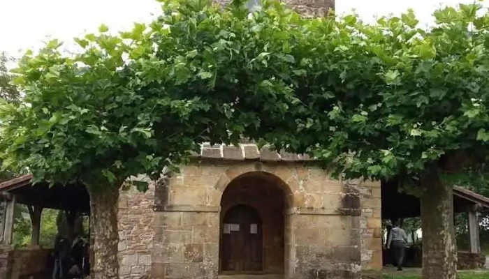 Parroquia Santa María Magdalena / Albiz ondo gernika - Albiz