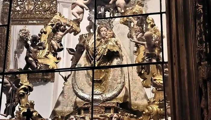 Pontificia Y Real Archicofradia De Nuestra Senora Del Rosario De Antequera Lugar De Culto - Antequera