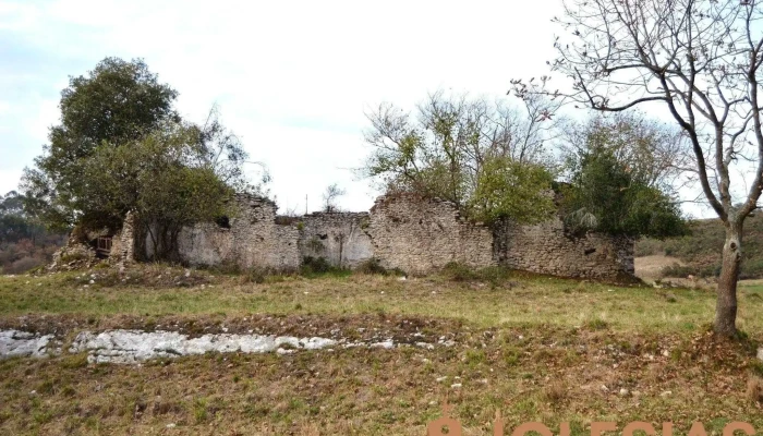 Ruinas De La Iglesia De San Julian Iglesia Catolica - Serdio