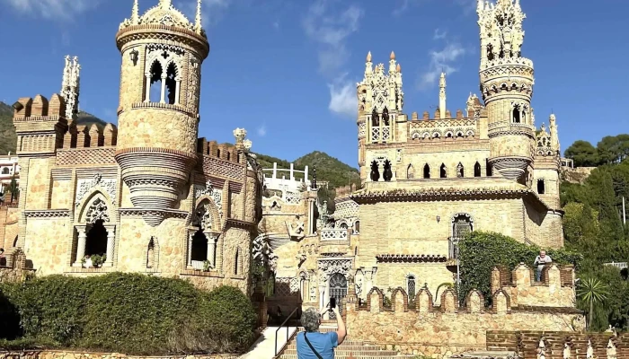 Santa Isabel De Hungria In Colomares Iglesia - Benalmádena